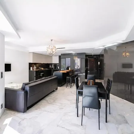 Carlton Riviera Апартаменты