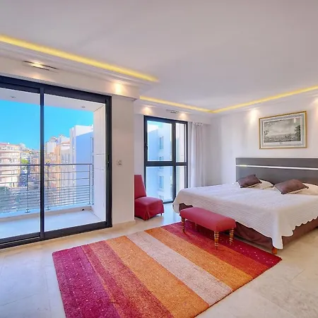 公寓 Carlton Riviera *