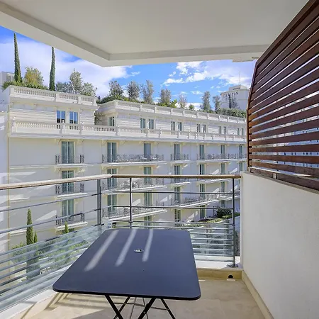 Apartment Carlton Riviera