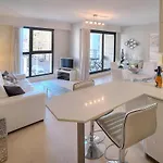 Carlton Riviera