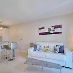 Carlton Riviera Apartment