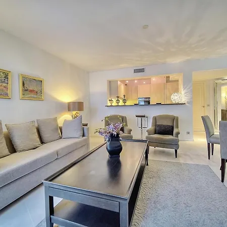 شقة Carlton Riviera